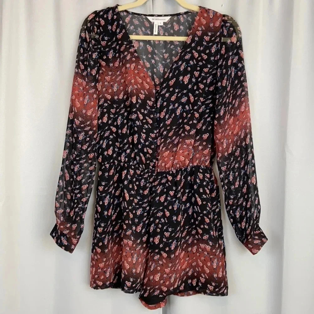 BCBGeneration Floral Sheer Long Sleeve Romper Size‎ Small